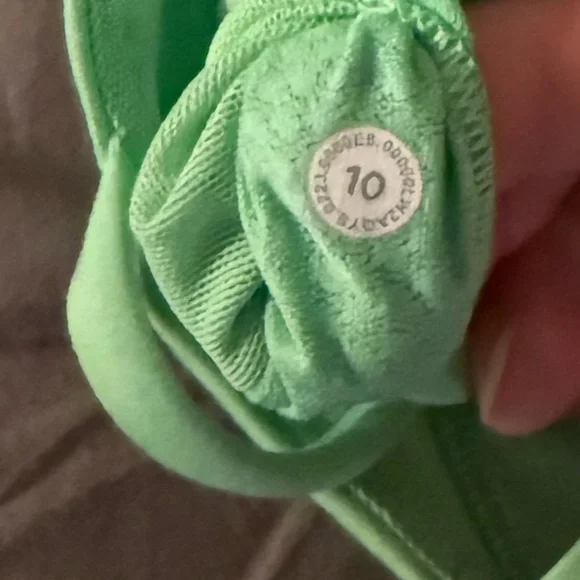 Lululemon Athletica Light Green Sports Bra - Picture 2 of 10